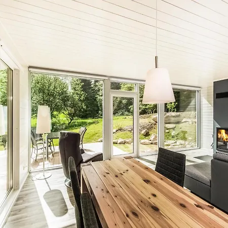 Semesterbostad 2 Bedroom Amazing In